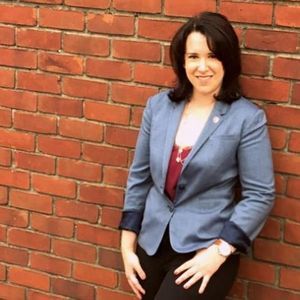 Meet your Posher, Lauren